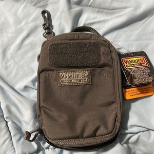 Vanquest husky 2.0 personal pocket NWT